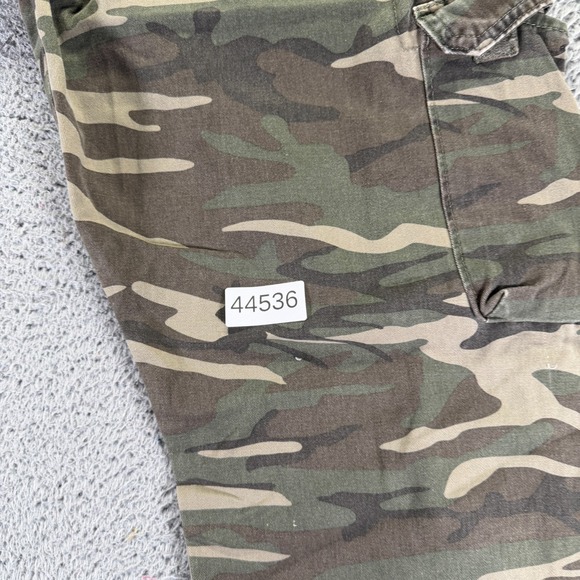 Wrangler Jeans Men's 36x32 Green Camo Cotton Straight Leg Cargo Utility Workwear - Picture 10 of 10